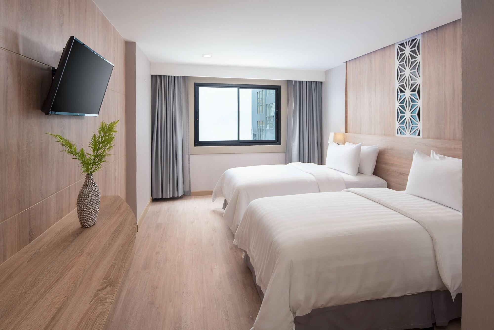 Rodina Beach Hotel Джомтиен Бийч Екстериор снимка